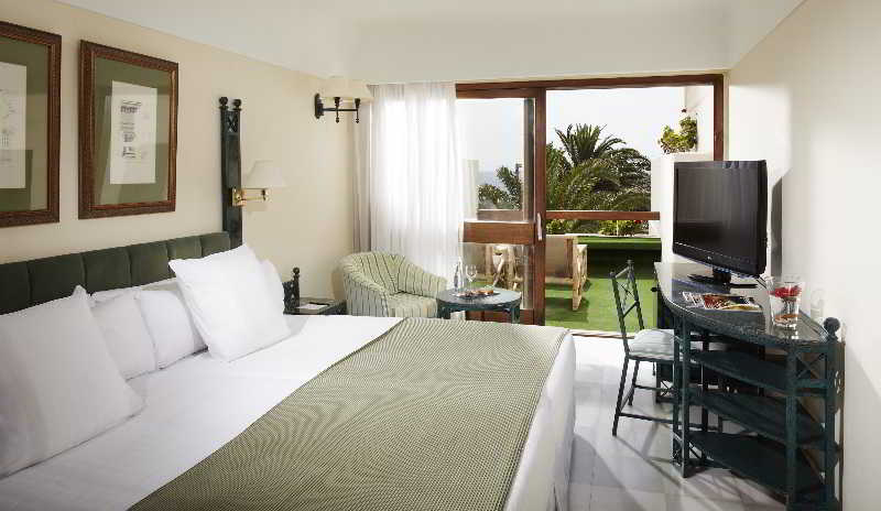 Room
Room
di Melia Salinas