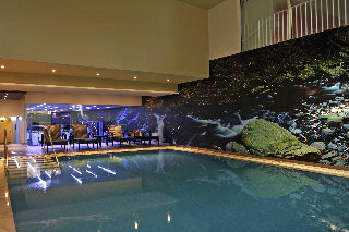 Pool
Pool
di Fourviews Oasis