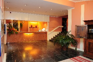 Lobby
Lobby
di Dorisol Buganvilia