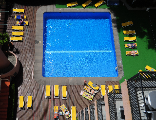 Pool
Pool
di Dorisol Buganvilia