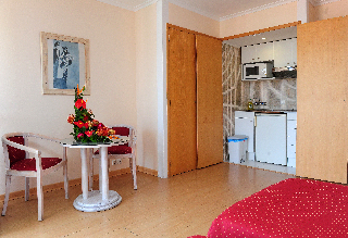 Room
Room
di Dorisol Buganvilia