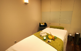 Sports and Entertainment
Sports and Entertainment
di Four Views Monumental