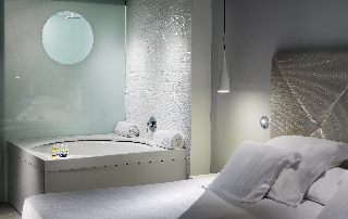 Room
Room
di Barcelo La Galea