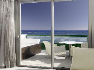 Room
Room
di Barcelo La Galea