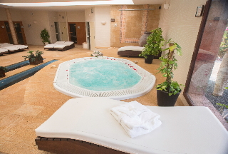 Sports and Entertainment
Sports and Entertainment
di Vitalclass Lanzarote SPA & Wellness Resort