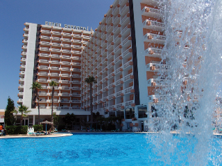 Pool
Pool
di Cavanna