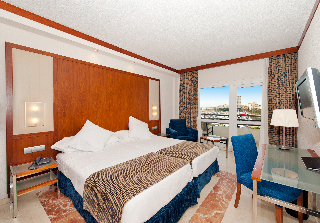 Room
Room
di Melia Alicante