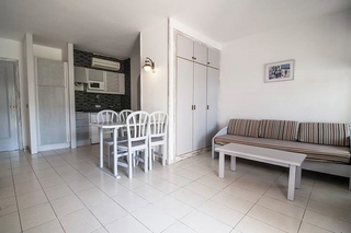 Apartamentos Royal
