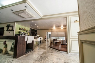 Apartamentos Royal