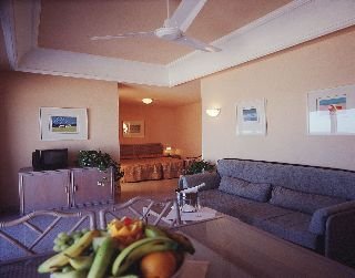 Room
Room
di Los Delfines