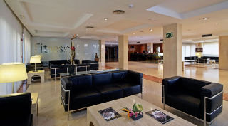 Lobby
Lobby
di TRYP Valencia Azafata Hotel