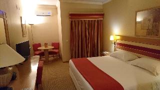 Room
Room
di Riviera Hotel Carcavelos