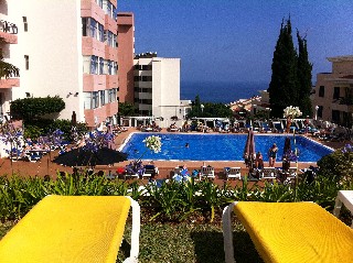 Pool
Pool
di Dorisol Mimosa