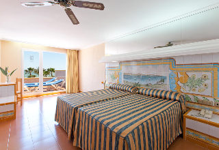 Room
Room
di Vera Playa