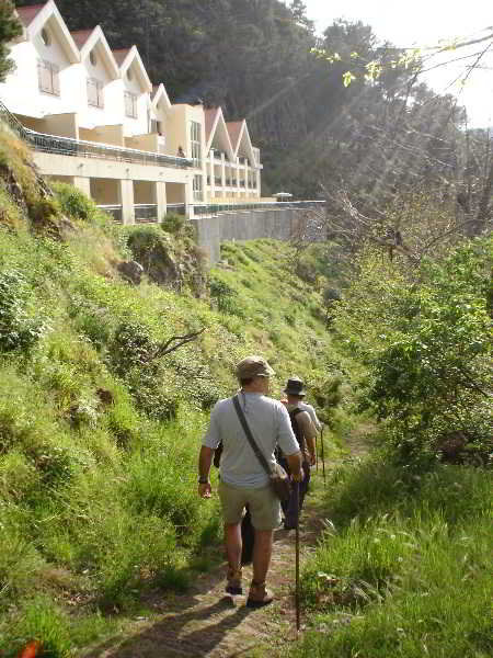 Sports and Entertainment
Sports and Entertainment
di Estalagem Eira do Serrado