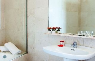 Room
Room
di Medium Sitges Park