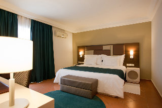 Room
Room
di Kenzi Europa All inclusive