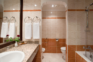 Room
Room
di Kenzi Europa All inclusive