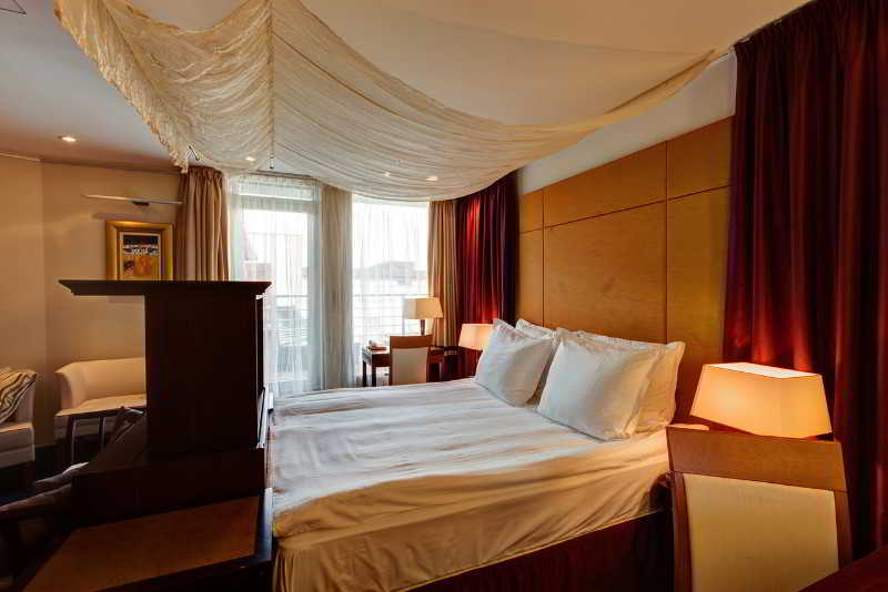 Room
Room
di Radisson Blu Carlton