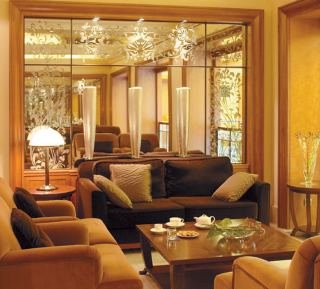 Lobby
Lobby
di Hesperia Finisterre