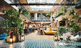 Lobby
Lobby
di Viennart am Museumsquartier