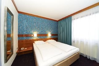 Room
Room
di Viennart am Museumsquartier