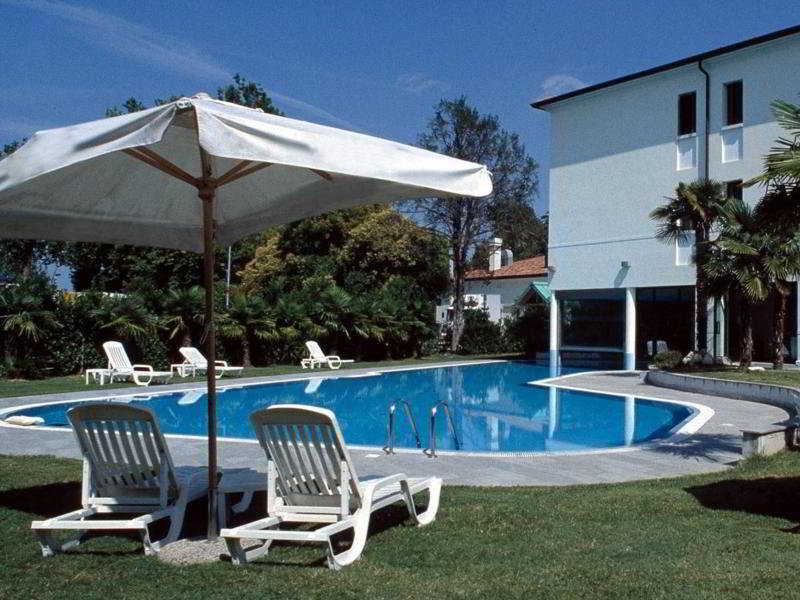 Pool
Pool
di Park Bolognese Villa Pace