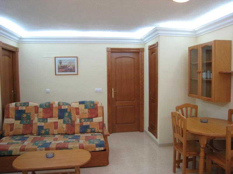 Room
Room
di Torres Gemelas