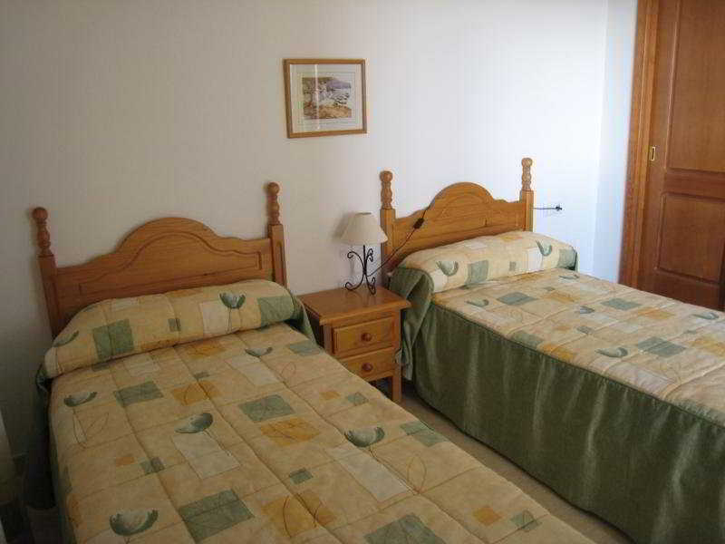 Room
Room
di Torres Gemelas