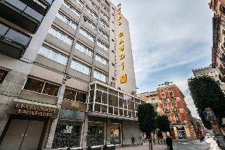 Hotel Gaudi Reus image 1