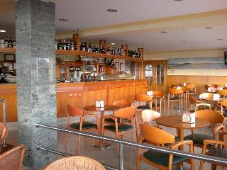 hotel la lanzada