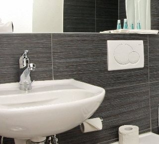 Room
Room
di Continental Lausanne