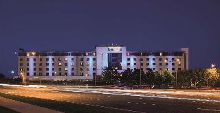 Radisson Blu Hotel Dublin Airport County Dublin Ireland thumbnail