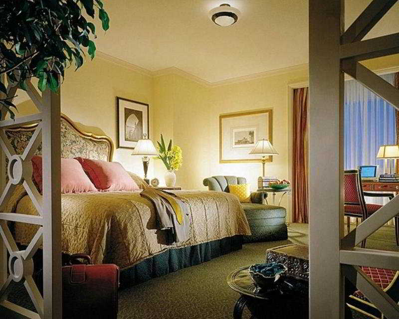 Room
Room
di Four Seasons First Residence