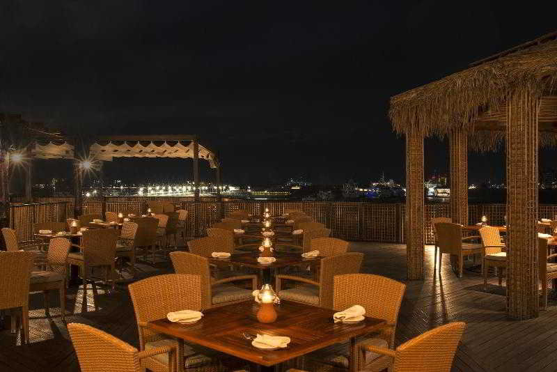 Bar
Bar
di Le Meridien Mina Seyahi