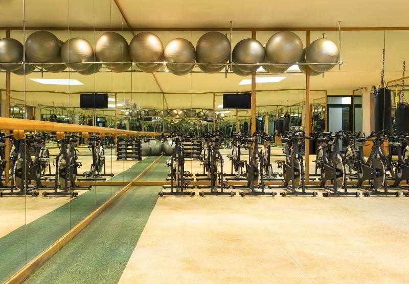 Sports and Entertainment
Sports and Entertainment
di Le Meridien Mina Seyahi