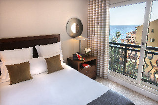 Room
Room
di Columbus Monaco