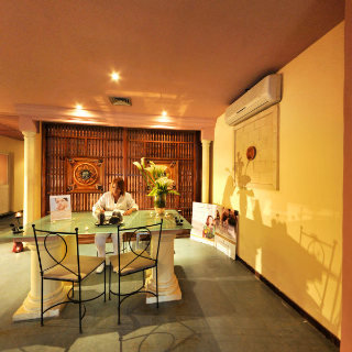 Sports and Entertainment
Sports and Entertainment
di Golden Tulip Mechtel