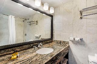 Best Western Plus Newark Airport West