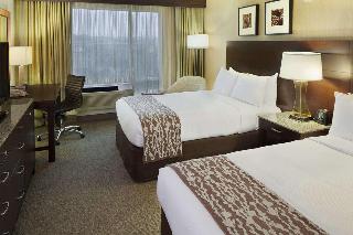 Room
 di DoubleTree Club by Hilton Boston Bayside