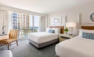 The Singer Oceanfront Resort, Curio Collection