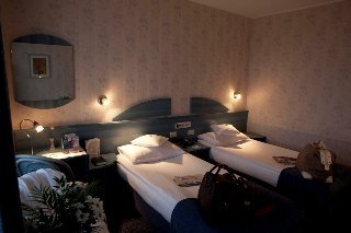 Room
Room
di Continental Forum Oradea