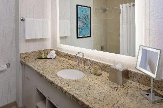 Doubletree By Hilton Chicago - Magnificent Mile