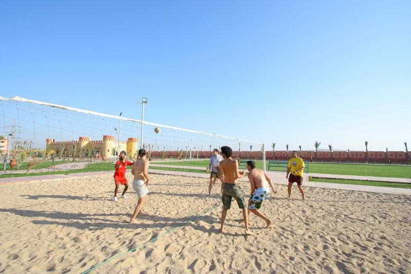 Beach
Beach
di Alf Leila Wa Leila