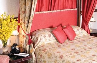 Room
Room
di Craigdarroch House