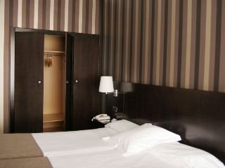 Room
Room
di HOTEL CONDE DUQUE BILBAO