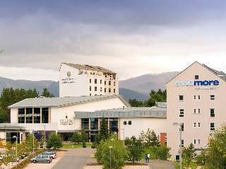 Sports and Entertainment
Sports and Entertainment
di Aviemore Highlands Hotel