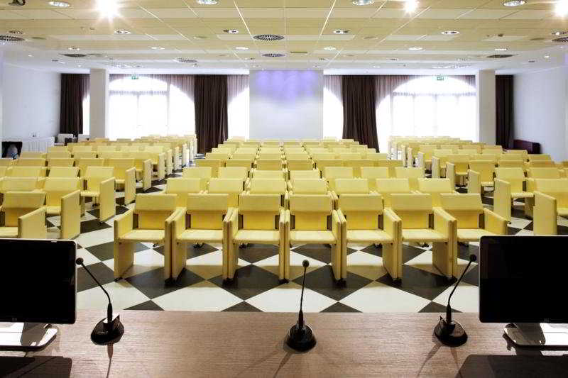 Conferences
Conferences
di Yes Hotel Touring