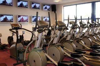 Sports and Entertainment
Sports and Entertainment
di The Telford Whitehouse Hotel