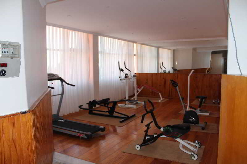 Sports and Entertainment
Sports and Entertainment
di Assos Eden Gardens